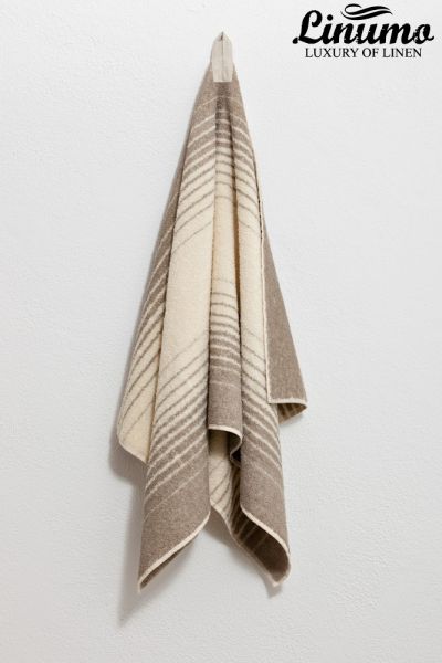 Bath-towel from lines frott striped Different Sizes