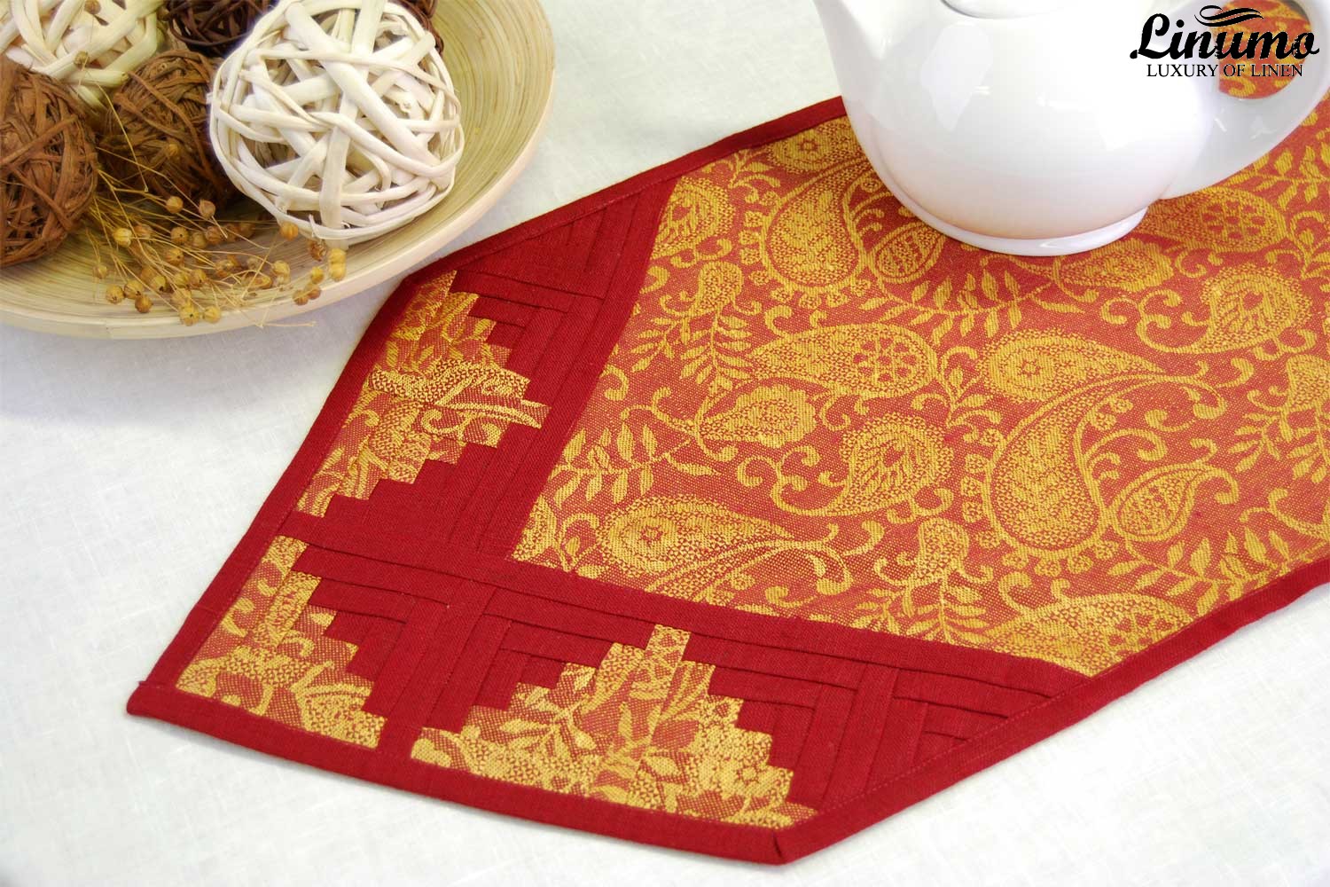 Linen Table Runner